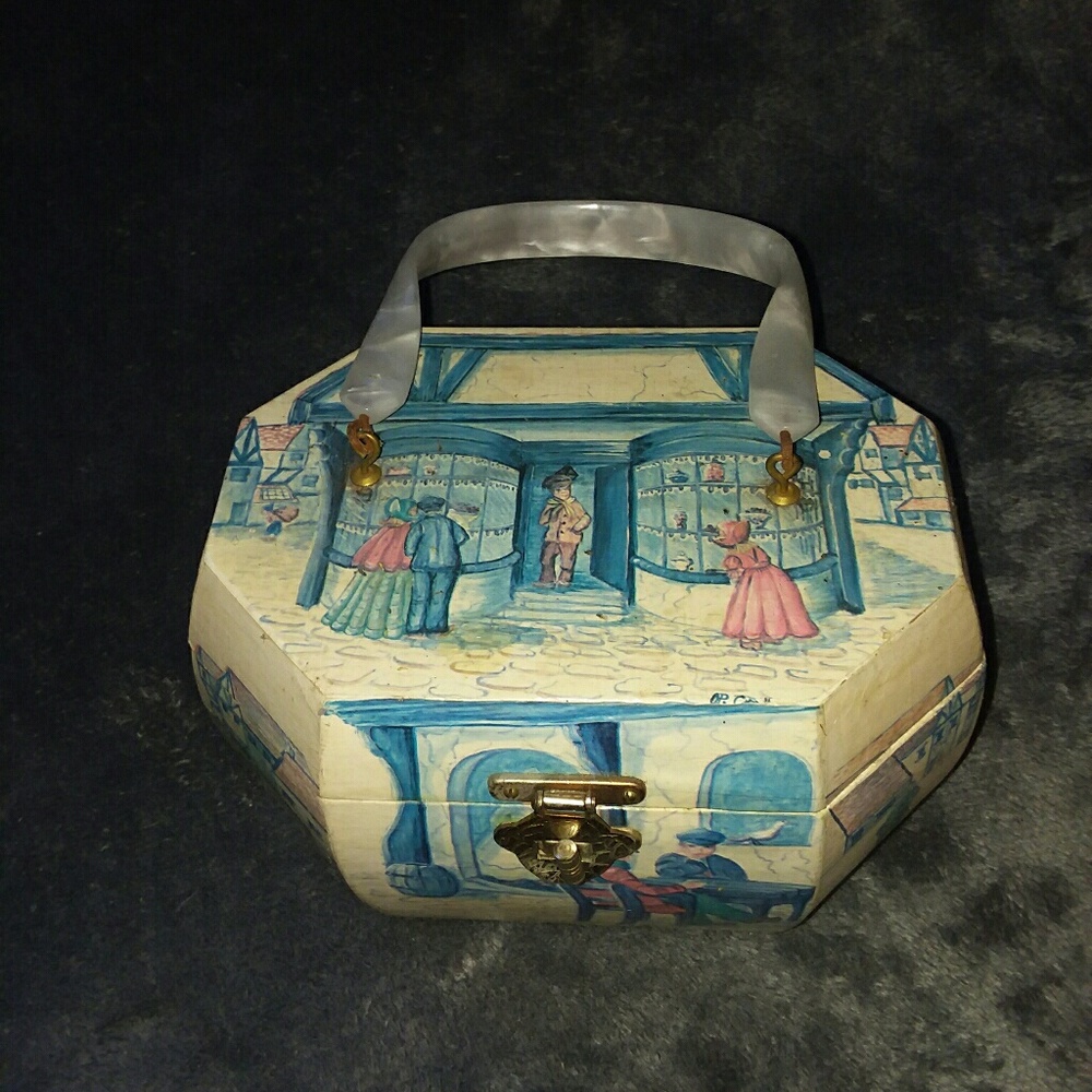 Pearl handled box purse